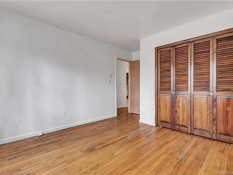 38 Diamond St — Photo 16