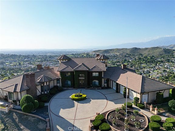 2nd image of 7421 Live Oak Dr