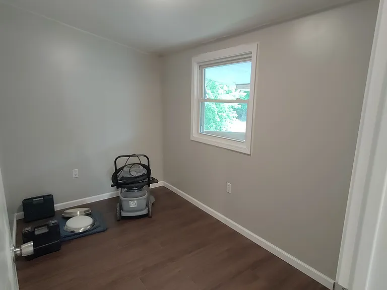 342 Broad St #6 — Photo 8