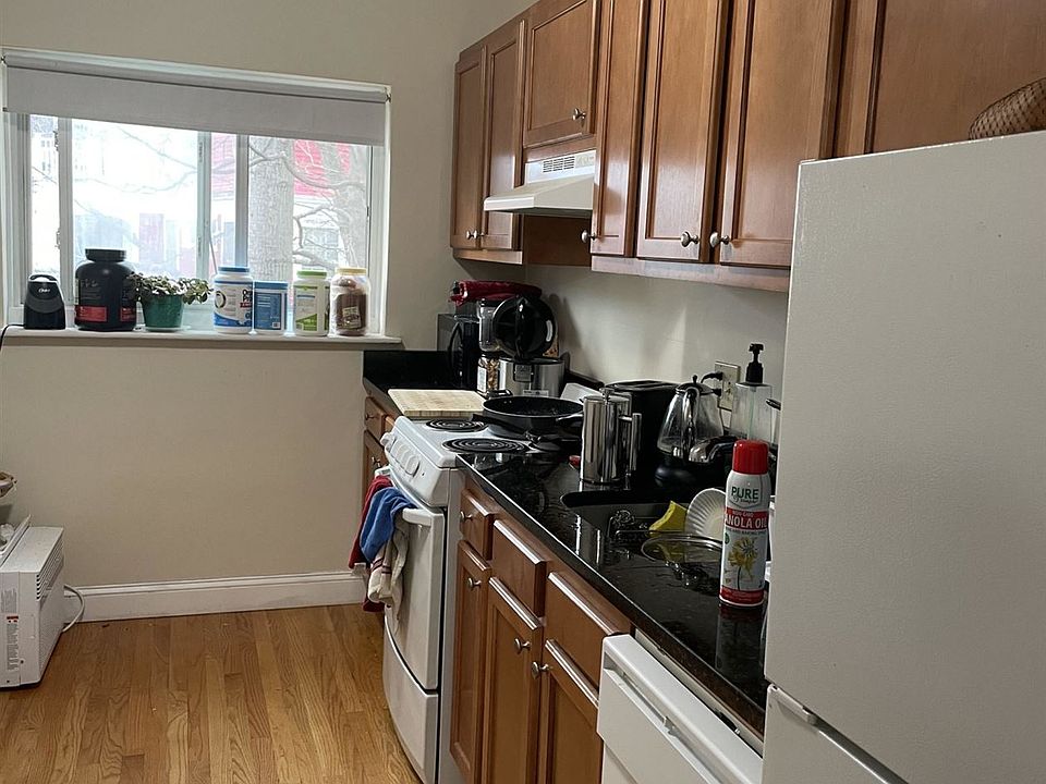 69 Chiswick Rd. #11 Boston - Brighton Shared Unit Photo 1