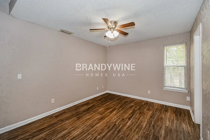 9970 Timberlake Dr E — Photo 14
