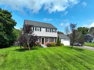 54 Reservoir Rd, Middletown, CT 06457