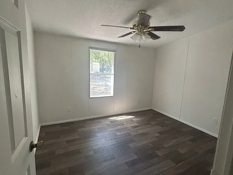 25 Westgate Cir — Photo 6