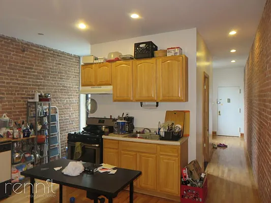 Rented by Rennit Inc. | media 42