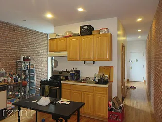 Rented by Rennit Inc.