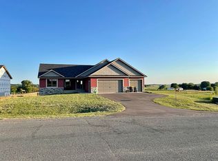 1645 72nd Ave, Hammond, WI 54015