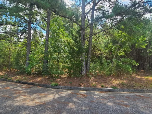 9 Plantation Way, Ozark, AL 36360