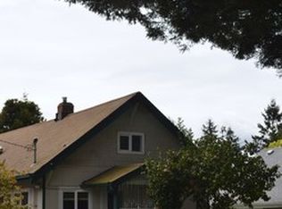 3921 SW 102nd St, Seattle, WA 98146