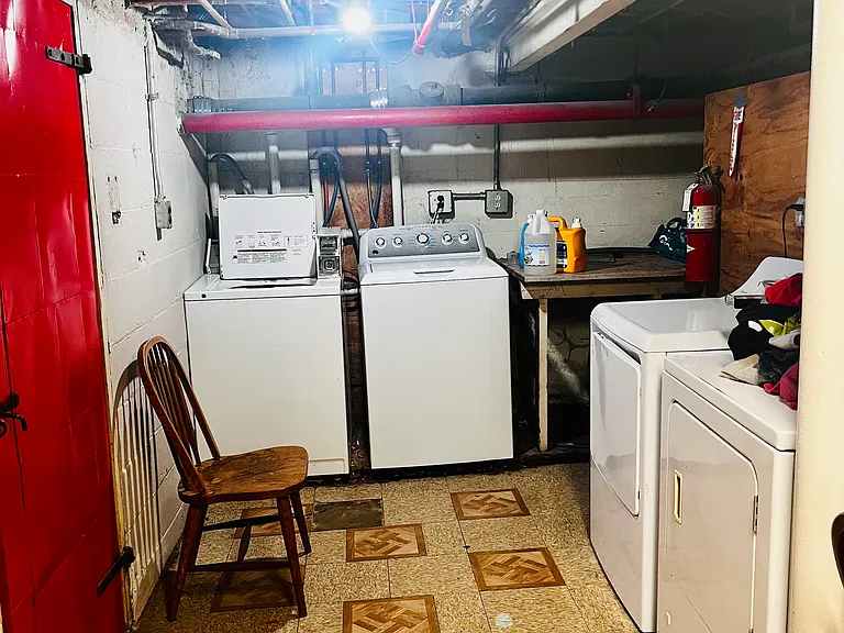 96 Washington St #6 — Photo 11