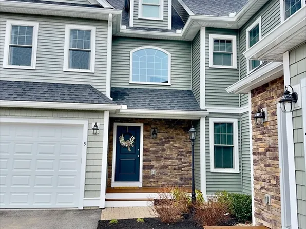 100 Lebaron Blvd #5, Lakeville, MA 02347