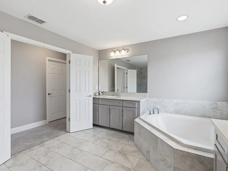 9844 Cabernet Ave — Photo 25
