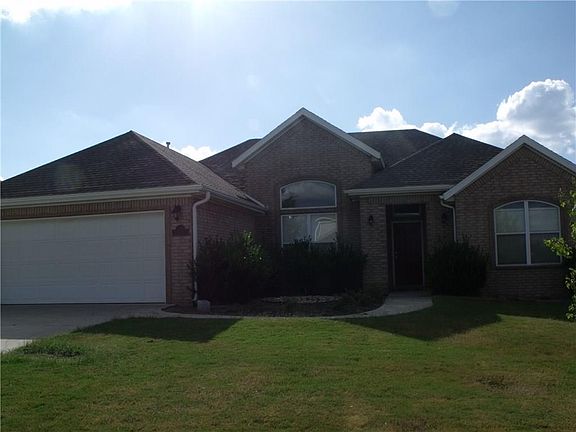 2nd image of 4212 SW Fieldstone Blvd