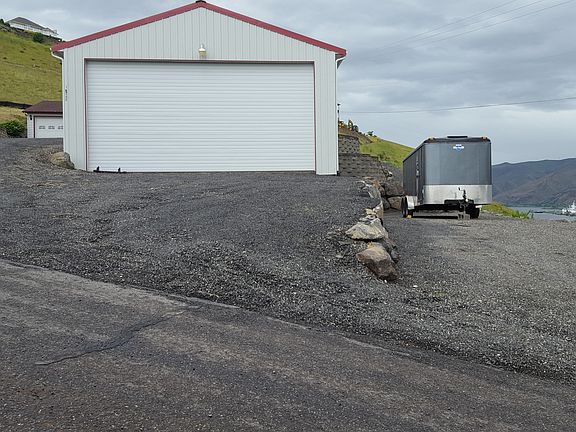 Shop & large RV Parking