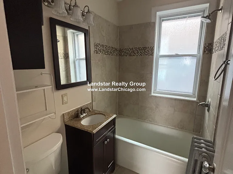 1916 W Morse Ave #2N — Photo 6