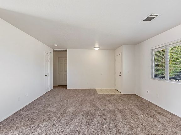 4th image of 9040 Quincy Ave