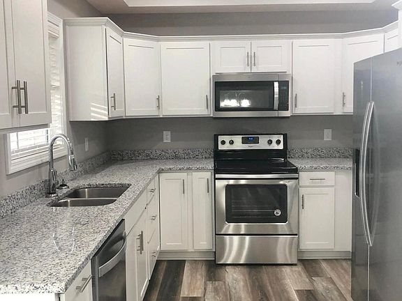 Pictures are similar from a sister property (same age / same floor plan)