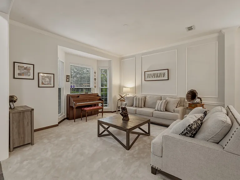 7612 Oak Knoll Dr — Photo 33