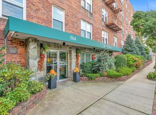 504 Merrick Road #3G, Lynbrook, NY 11563
