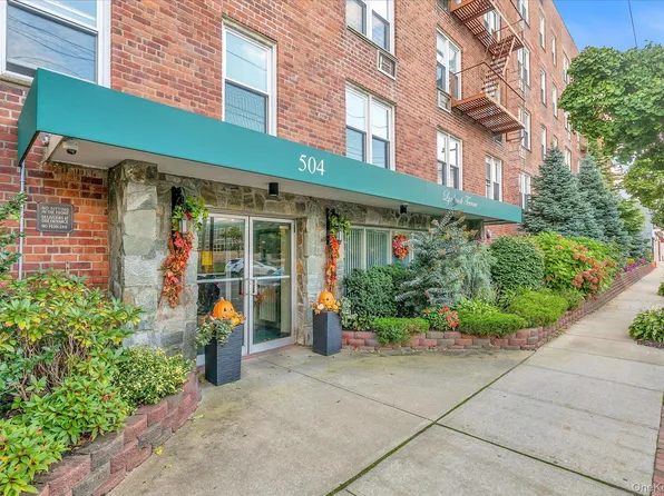 504 Merrick Road #3G, Lynbrook, NY 11563