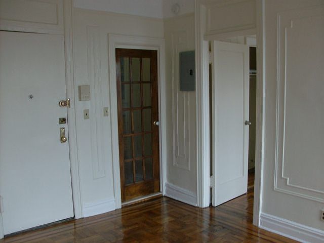 2nd image of 660 Washington Ave Ste 1
