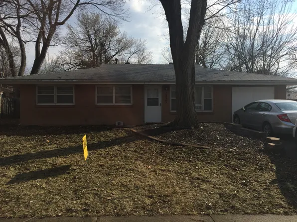 2429 Himes Rd, Manhattan, KS 66502