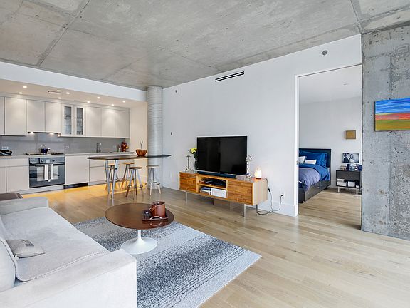 4th image of 115 Norfolk St APT 504
