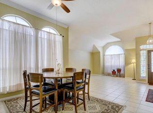 2518 Field Lark Dr, Round Rock, TX 78681