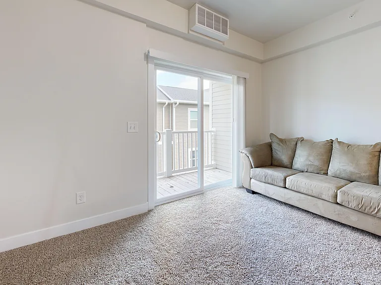 Auburn Ridge Apartments — Photo 29