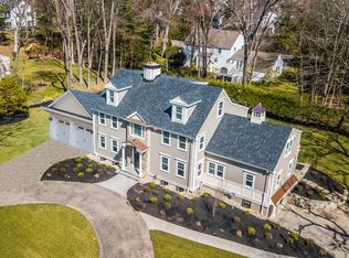 64 Bristol Rd, Wellesley, MA 02481