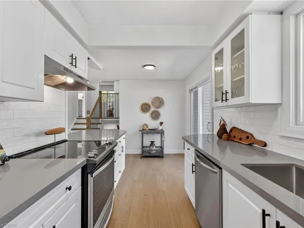 28 Janice Dr, Barrie, ON L4N 5N4