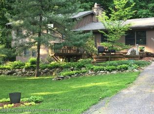 3707 E Hiawatha Dr, Okemos, MI 48864