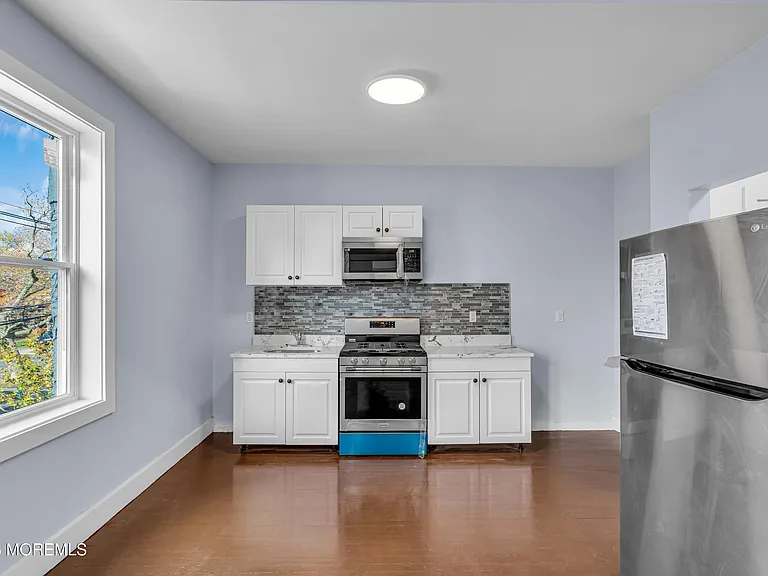 922 4th Ave #2B — Photo 15