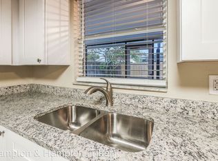 9900 Lake Chrise Ln, Port Richey, FL 34668