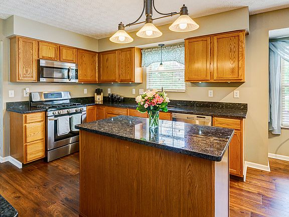 5th image of 4345 Oakbury Ct