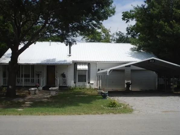 313 W Gilkey St, Marlow, OK 73055