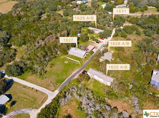 1627 Gordon St, San Marcos, TX 78666