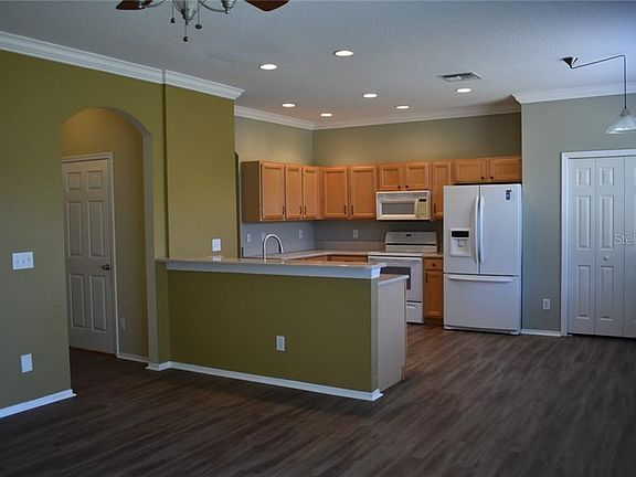 4th image of 6127 Lanshire Dr