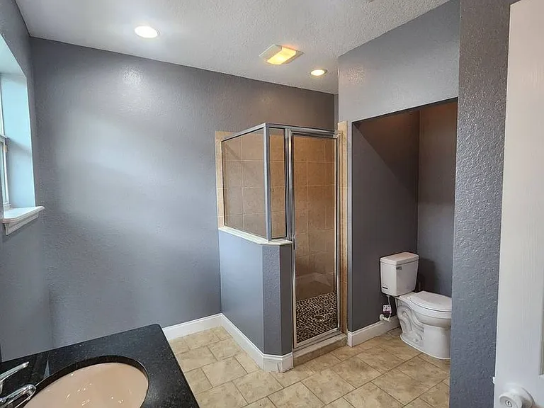 328 Dundee Dr — Photo 37