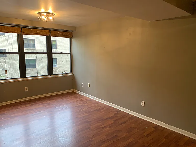 7225 Meade St #7 — Photo 3
