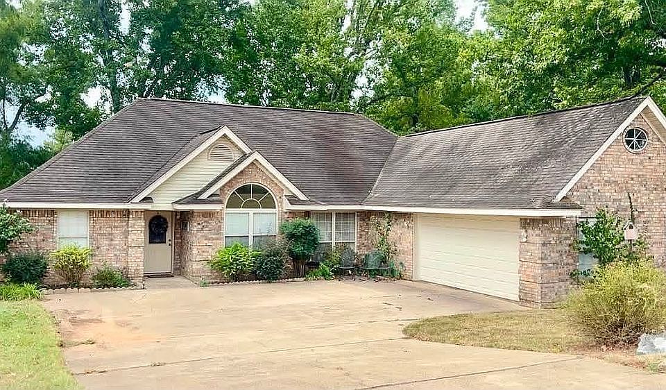 1st image of 119 Highmeadow Cir