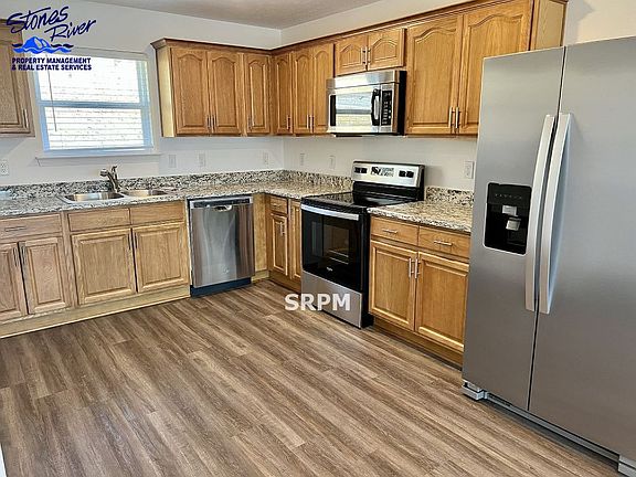 5th image of 24 Hilltop Ln