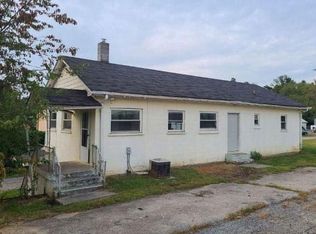 112 Stoney Battery Rd, Troutville, VA 24175