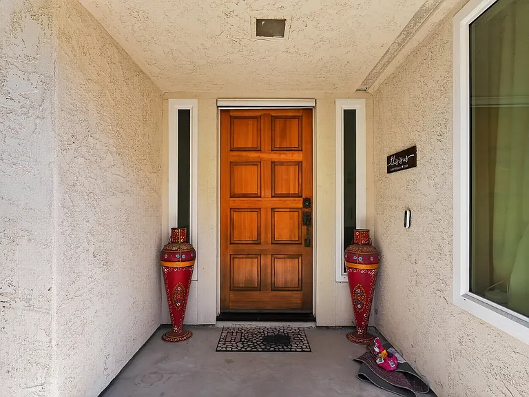 12137 Putting Green Row — Photo 39