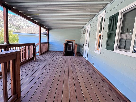 5th image of 121 Larch Ct