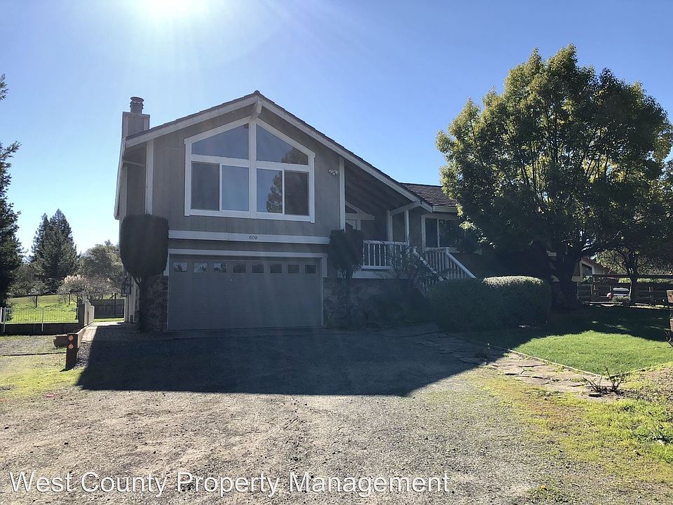 609 Sparkes Rd, Sebastopol, CA 95472 | Zillow