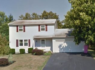 50 Hollow Rock Trl, Rochester, NY 14612