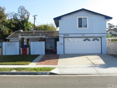 16542 Landau Ln, Huntington Beach, CA, 92647