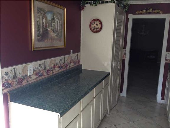 5th image of 809 Bambi Ave