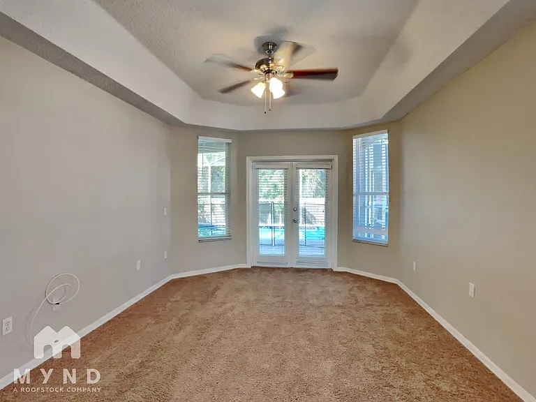 7026 Captiva Cir — Photo 14