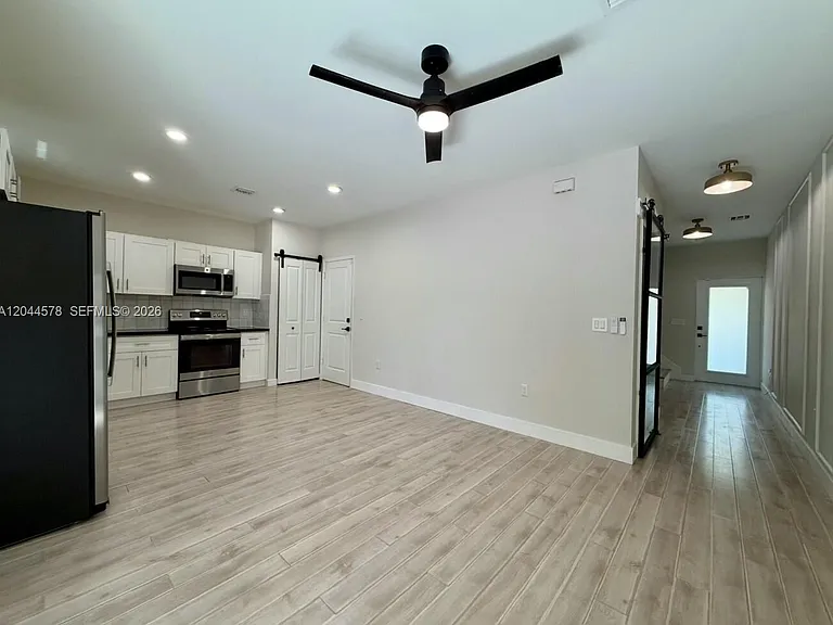 1035 NW 2nd Ave — Photo 9